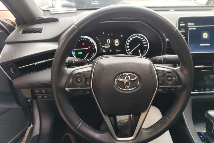 Used Toyota Avalon 2019 Dual-Engine 2.5L Luxury Edition China VI Standard