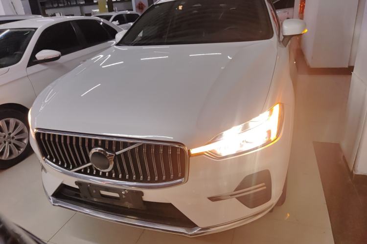 Used Volvo XC60 2024 B5 4x4 Smart Luxury Edition