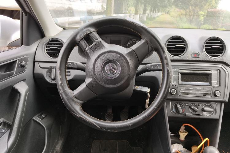 Used Volkswagen Jetta 2015 Value Edition 1.6L Manual Fashionable Style
