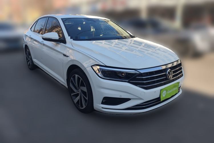Used Volkswagen Sagitar 2021 280TSI DSG Excellence Edition Front Right 45 Deg