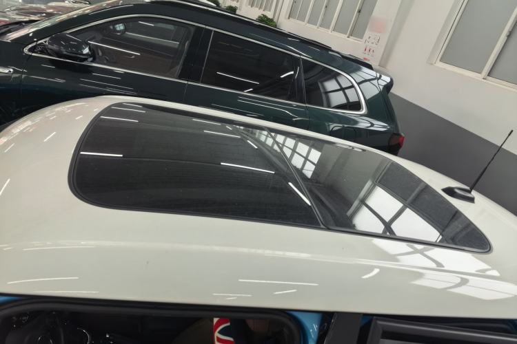 Used MINI 2015 1.5T COOPER Fun Five-Door Edition
