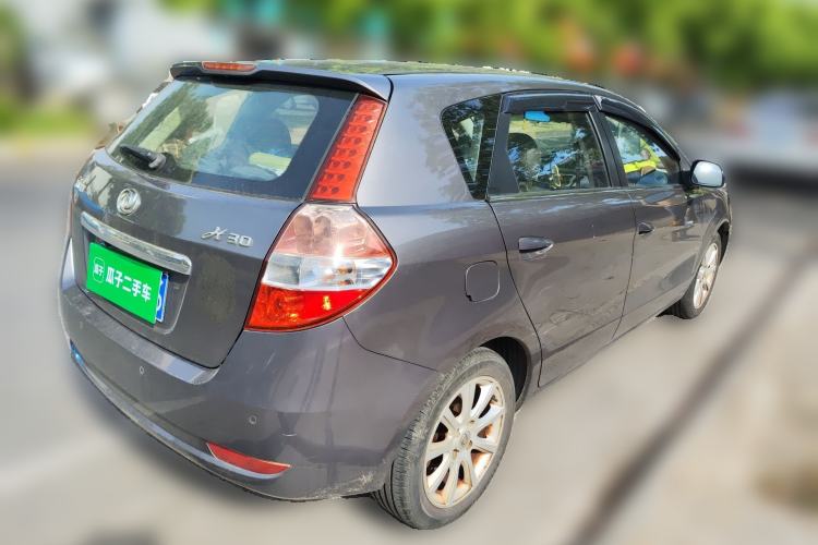 Used Dongfeng Aeolus H30 2012 1.6L Automatic Prestige Model
