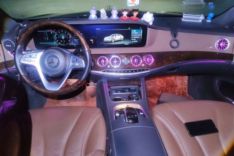 Used Mercedes-Benz S-Class 2018 S 350 L Center Console