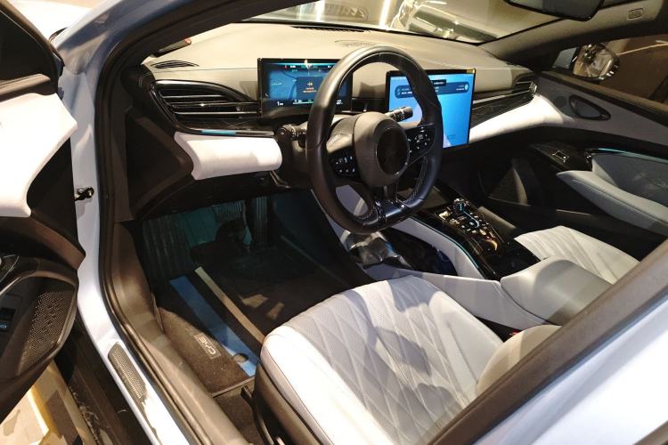 Used BYD Seal 2022 550 km Standard Range Rear-Wheel Drive Prestige Version