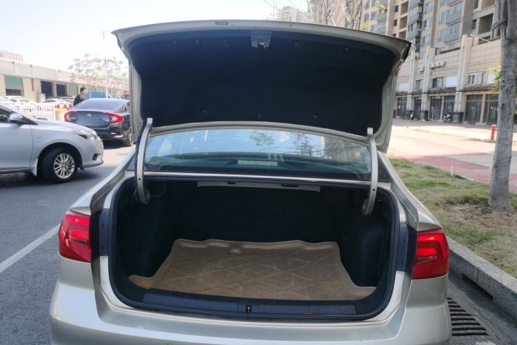 Used Volkswagen Bora 2018 1.5L Automatic Fashion Model