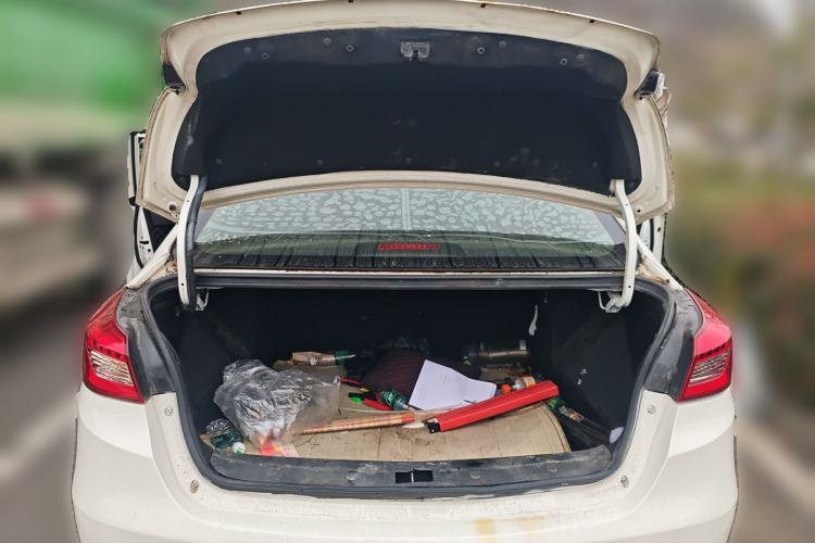 Used Zotye Z500 2015 1.5T CVT Luxury Model
