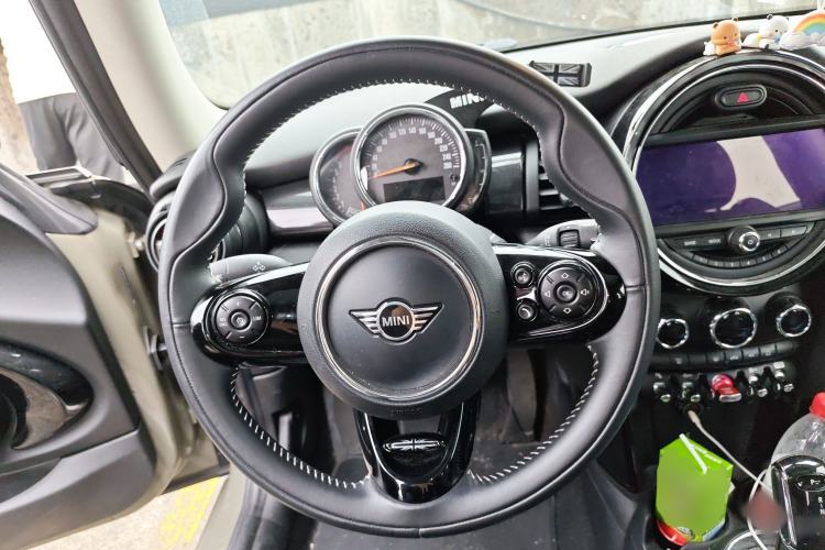 Used MINI 2019 1.5T COOPER Artist