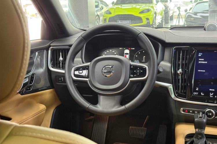 Used Volvo V90 2017 Cross Country T5 AWD Prestige Edition