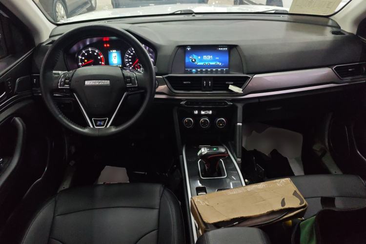 Used Haval H6 2018 Blue Label Sport Edition 1.5T Automatic Two-Wheel Drive Elite Model Center Console