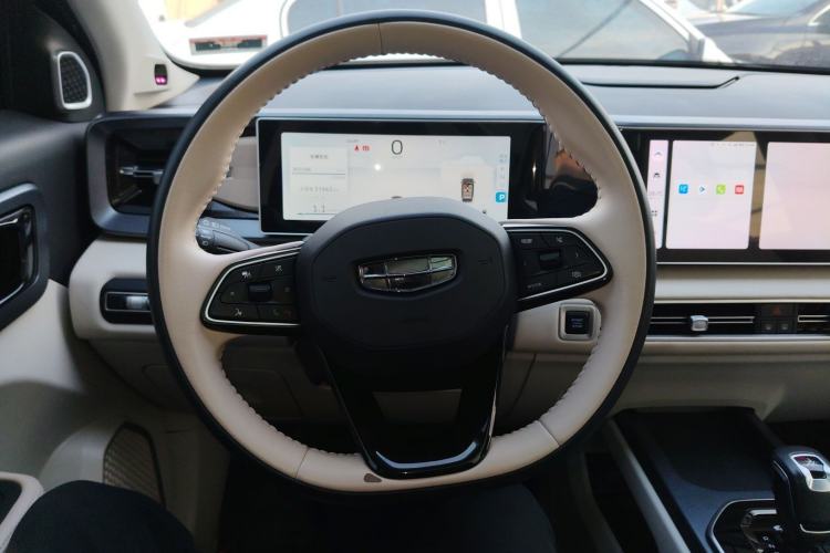 Used Geely Auto icon 2025 Linglong 1.5TD Jinxi Edition Steering Wheel