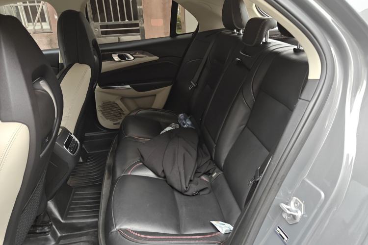 Used Lynk & Co 02 2018 1.5T DCT Two-Wheel Drive Zhaopu Version China V Standard Left Rear Seat