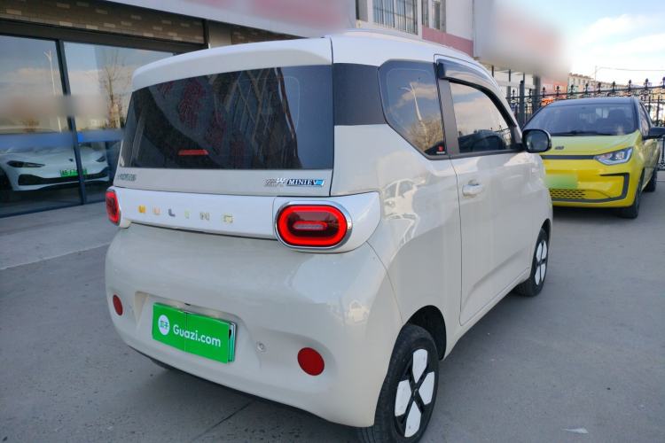 Used Wuling Hongguang MINIEV 2024 3rd Generation 215km Advanced Version Rear Right 45 Deg