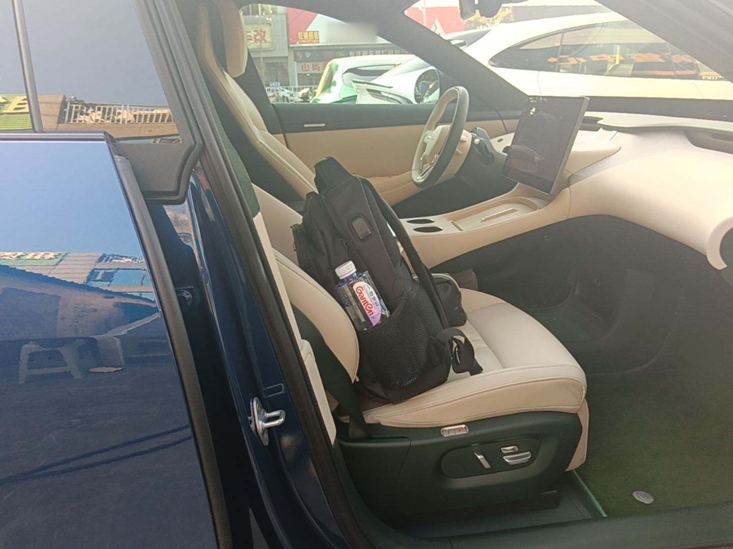 Xiaomi Auto YU7 2025 Ultra-Long Range High-Performance All-Wheel-Drive Max Edition — снимка 19