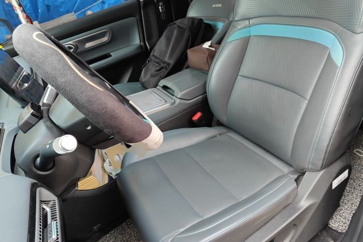 Used AION Y 2022 Plus 70 Smart Edition Left Front Seat