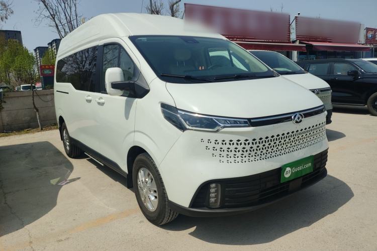 Used SAIC MAXUS Xintu V70 2025 2.0T Manual Long Wheelbase Mid-Height Luxury Version 9 Seats
