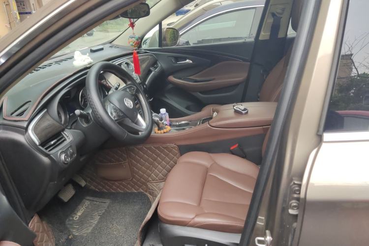 Used Buick Envision 2017 28T Four-Wheel Drive Luxury Model Left Front Seat