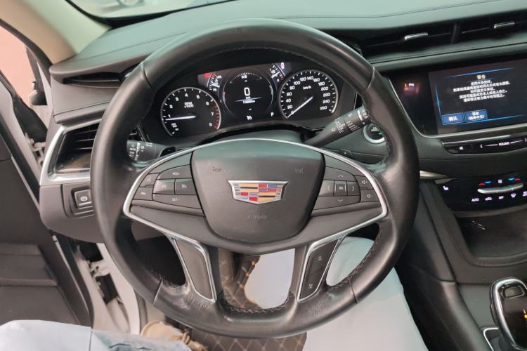 Used Cadillac XT5 2018 25T Luxury Model