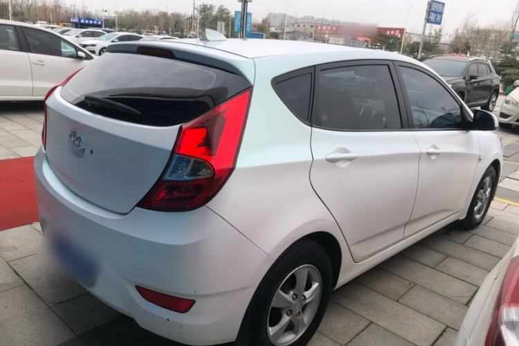 Used Hyundai Verna Ray 2014 1.4L Automatic GLX
