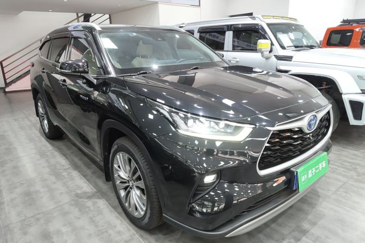 Used Toyota Highlander 2022 Dual-Engine 2.5L Four-Wheel Drive Prestige Version 7 Seats Front Right 45 Deg