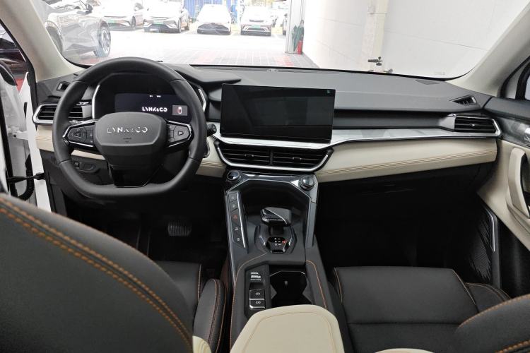 Used Lynk & Co 06 EM-P 2023 1.5T Remix PHEV Pro