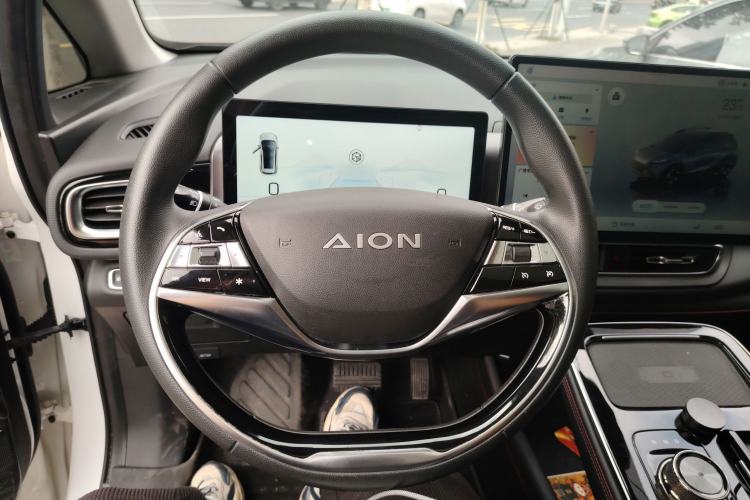Used AION V 2021 Plus 70 Super Fast Charging Version Ternary Lithium
