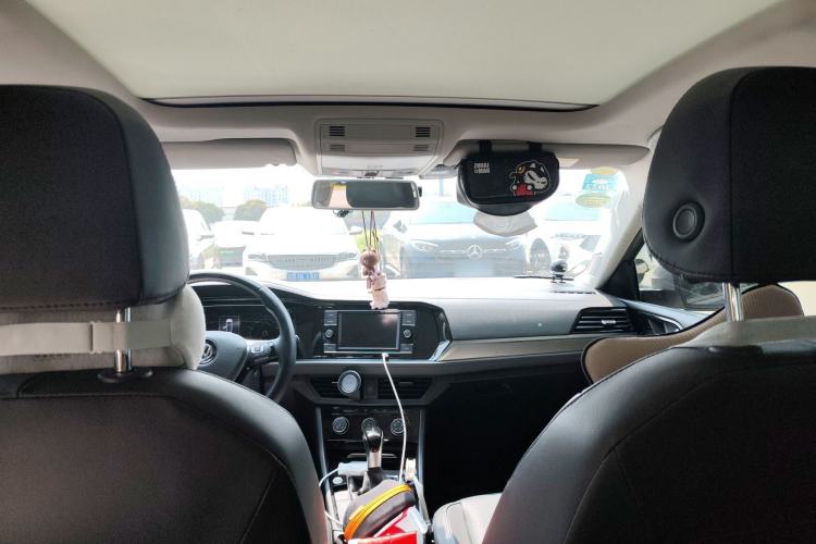 Used Volkswagen Sagitar 2020 200TSI DSG Comfort Version China VI Standard Headliner