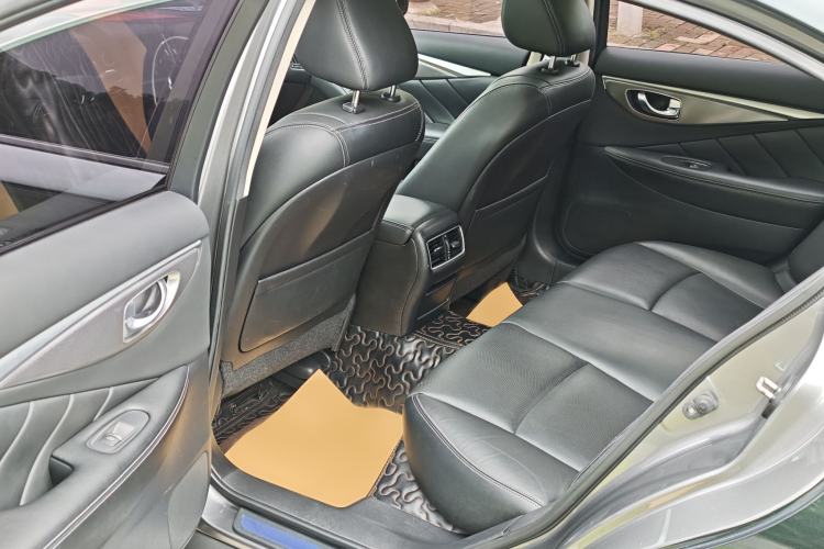 Used Infiniti Q50L 2016 2.0T Ambition Edition Interior 5