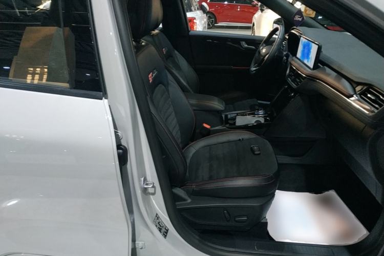 Used Ford Escape 2024 EcoBoost 245 Four-Wheel Drive ST-Line Pro Trim