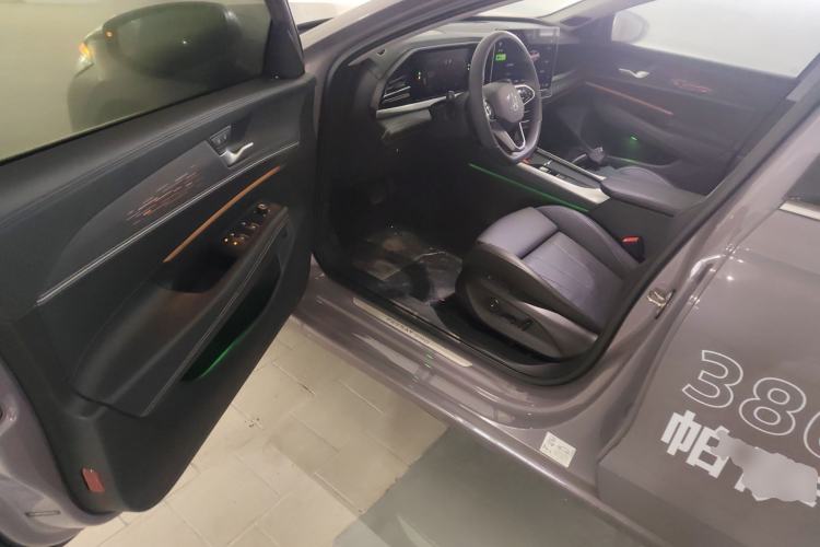 Used Volkswagen Passat 2025 Pro 380TSI Dragon Supreme Edition