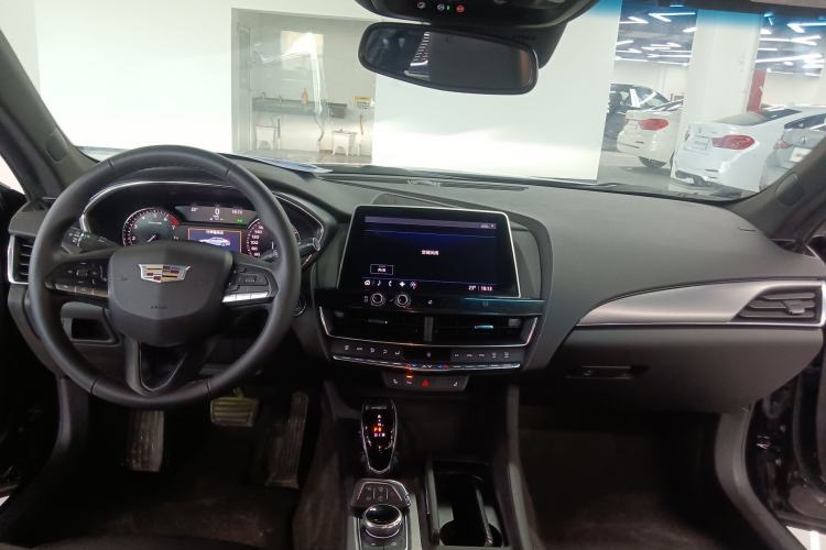 Used Cadillac CT5 2021 Revised 28T Luxury Version Center Console