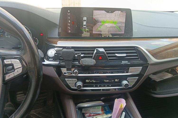 Used BMW 5 Series 2019 525Li Luxury Package