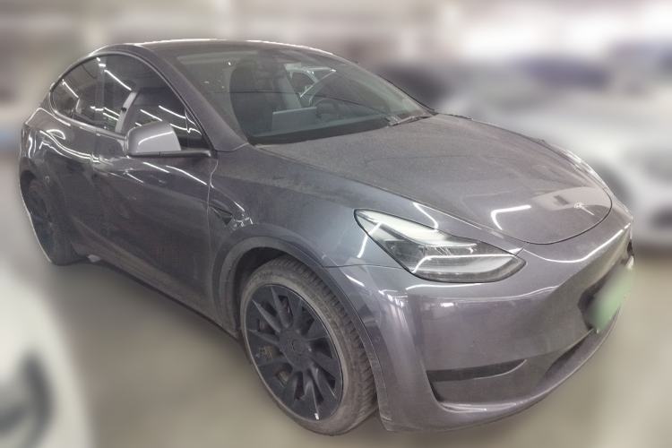 Used Tesla Model Y 2022 Rear-Wheel-Drive Version Front Right 45 Deg