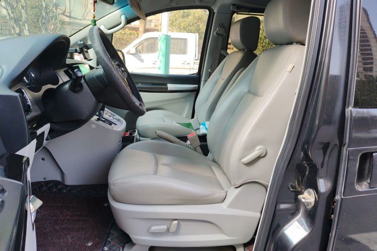 Used JAC Refine M5 2013 2.0T Gasoline Automatic Business Edition