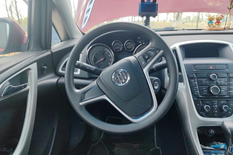 Used Buick GT 2012 GT 1.8L Automatic Fashionable Leather Edition
