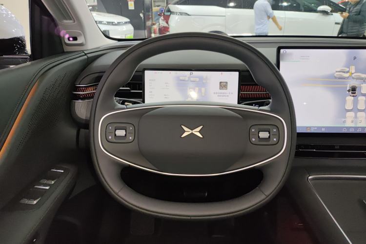 Used XPeng G6 2025 625 Long-Range Max Tech Edition Steering Wheel