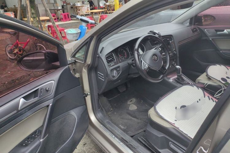 Used Volkswagen Golf 2017 230TSI Automatic Luxury Million-Vehicle Commemorative Edition
