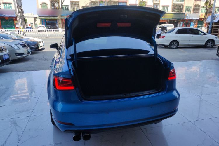 Used Audi A3 2016 Limousine 35 TFSI Prestige Edition
