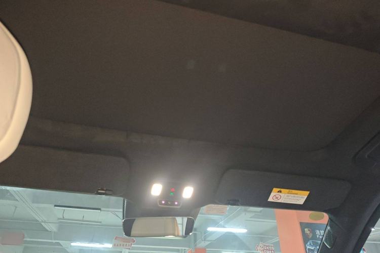 Used ONVO Luxeed L90 2025 Model—Max Six-Seater Version
