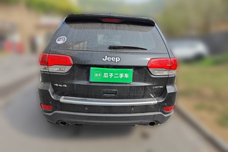 Used Jeep Grand Cherokee 2017 3.0L Comfort Navigation Edition Rear