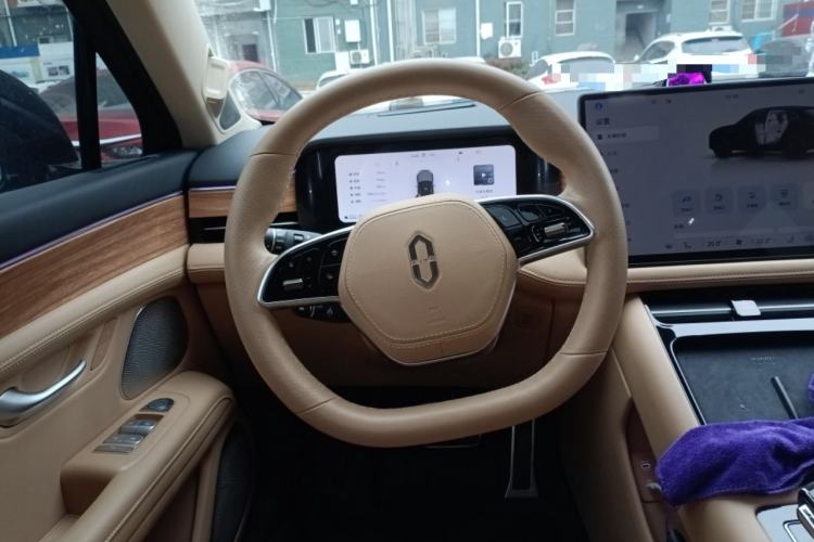 Used Hima AITO M5 2024 Extended-Range Max Rear-Wheel Drive Advanced Intelligent Driving Version
