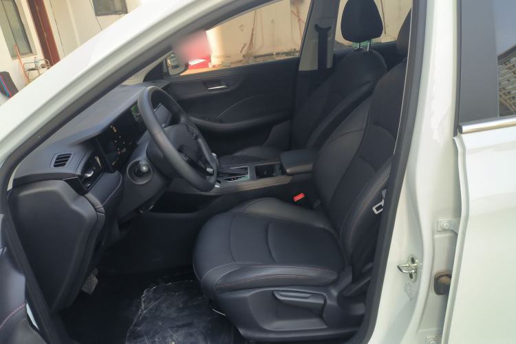 Used Roewe i5 2026 Model 1.5L CVT Luxury Version
