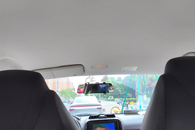 Used Roewe Clever 2021 302 km New Four-Seater Super-Efficient Version Headliner