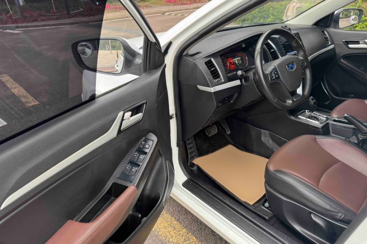 Used Geely Auto Vision 2017 1.5L Automatic Happiness Edition Interior 3