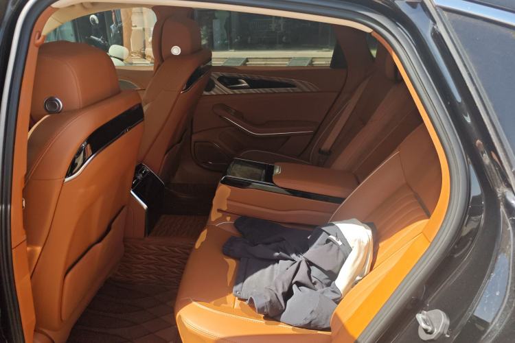 Used Hongqi H9 2022 2.0T Smart Connect Flagship Edition Left Rear Seat