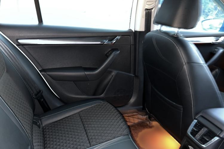 Used Skoda Octavia 2019 TSI280 DSG Luxury Edition Station Wagon China VI Standard
