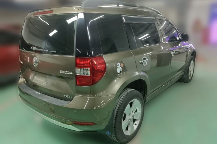 Used Skoda Yeti 2016 1.4TSI DSG Advanced Edition Rear Right 45 Deg