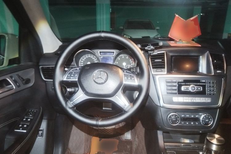 Used Mercedes-Benz M-Class 2014 ML 320 4MATIC