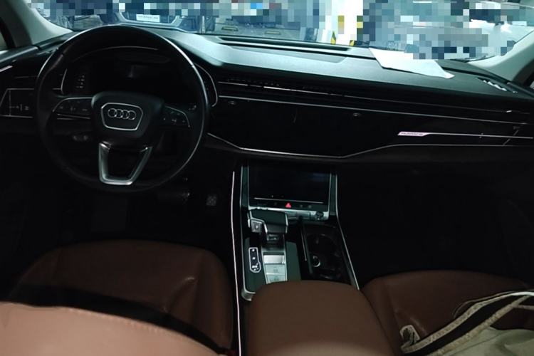 Used Audi Q7 2021 55 TFSI quattro S line Sport model
