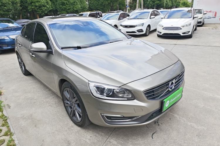 Used Volvo S60 2015 S60L T5 Zhiyue Edition
