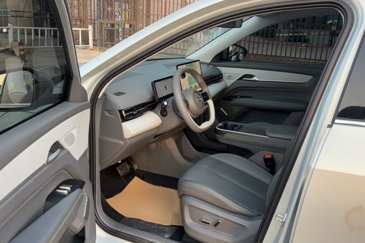 Used Bestune Yueyi 03 2025 565km Enjoy Edition
